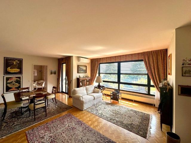 2.5 Zimmer, 77 m², 2. Stock