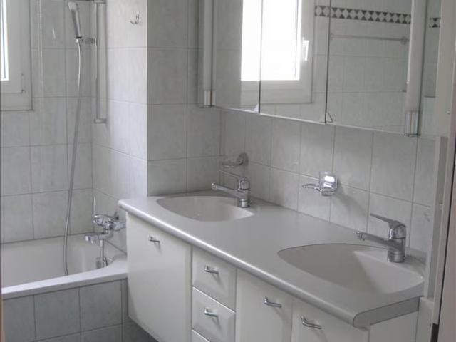 2.5 Zimmer, 77 m², 2. Stock
