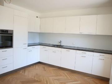 2.5 Zimmer, 78 m², 1. Stock
