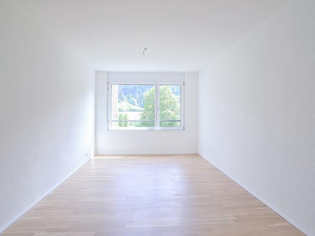 2.5 Zimmer, 79 m², 1. Stock