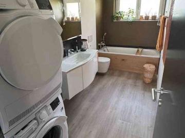 2.5 Zimmer, 79 m², 1. Stock