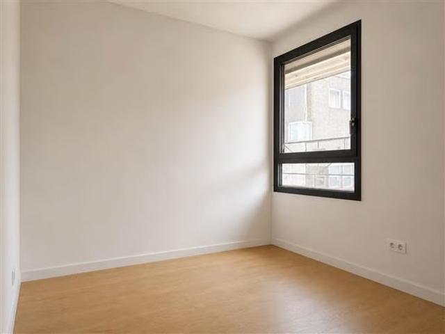 2.5 Zimmer, 70 m², 1. Stock