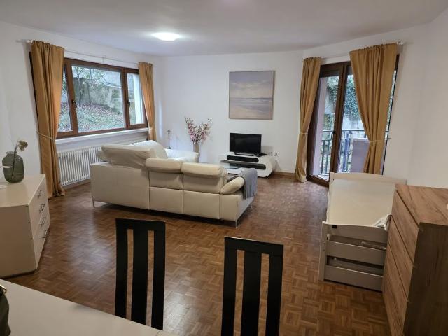 2.5 Zimmer, 70 m², 2. Stock