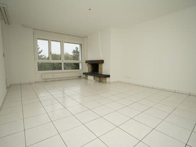 2.5 Zimmer, 70 m², 2. Stock