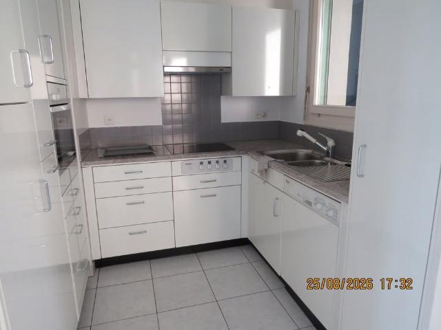 2.5 Zimmer, 70 m², 2. Stock