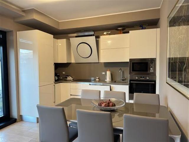 2.5 Zimmer, 70 m², 5. Stock