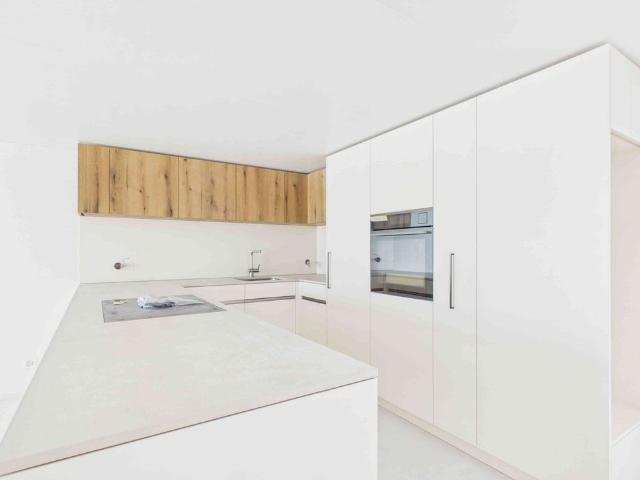2.5 Zimmer, 72 m², 3. Stock