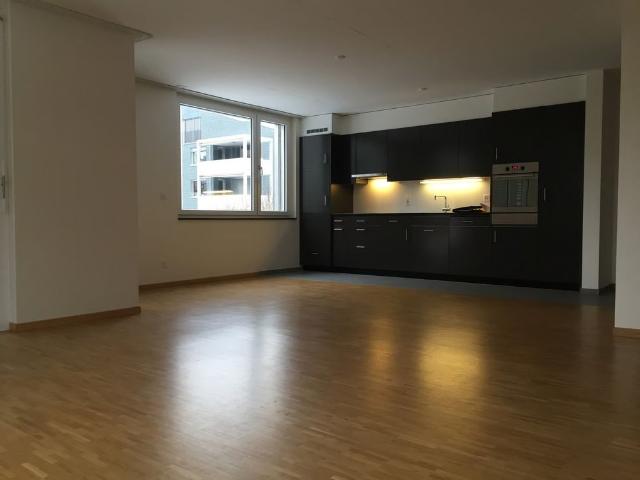 2.5 Zimmer, 72 m², 1. Stock