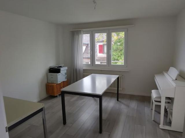 2.5 Zimmer, 72 m², 2. Stock