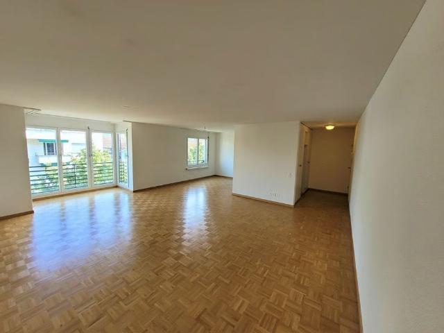2.5 Zimmer, 72 m², 4. Stock