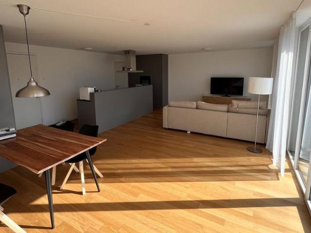 2.5 Zimmer, 72 m², 4. Stock