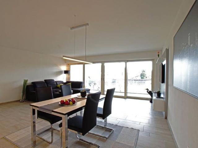 2.5 Zimmer, 72 m², EG