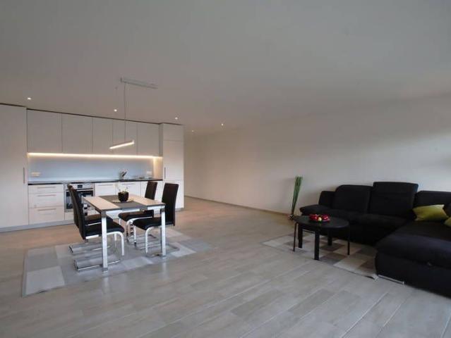 2.5 Zimmer, 72 m², EG