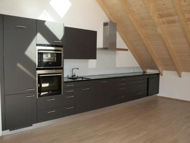 2.5 Zimmer, 85 m², 2. Stock
