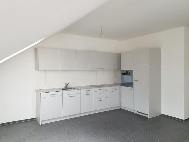 2.5 Zimmer, 85 m², 4. Stock