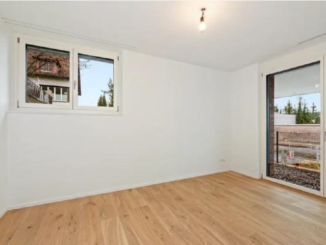 2.5 Zimmer, 85 m², EG