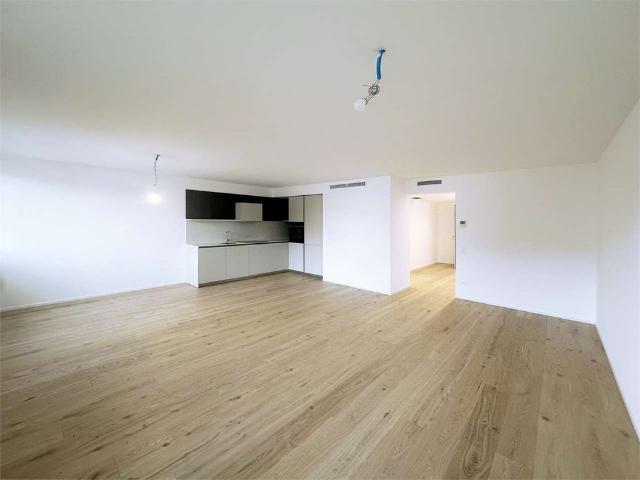 2.5 Zimmer, 86 m², 1. Stock