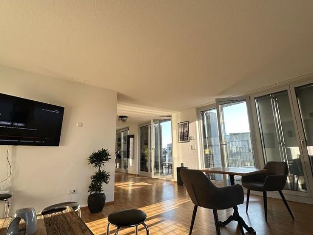2.5 Zimmer, 88 m², 6. Stock