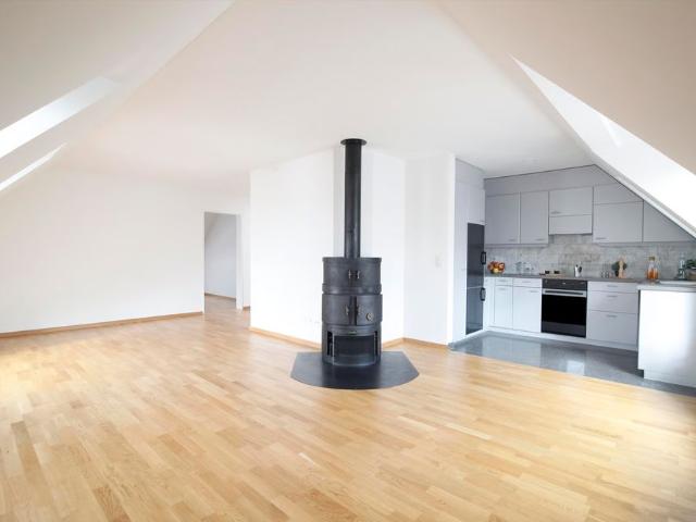 2.5 Zimmer, 80 m², 3. Stock