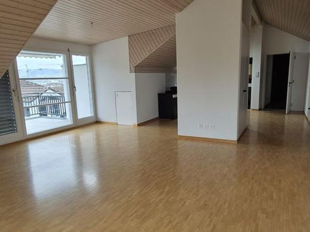 2.5 Zimmer, 80 m², 3. Stock