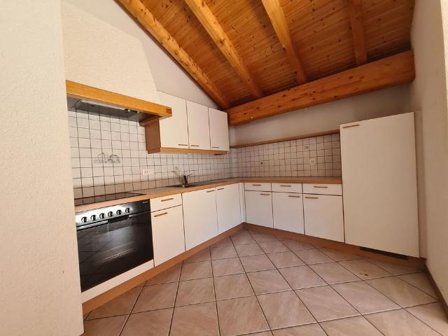 2.5 Zimmer, 80 m², 2. Stock