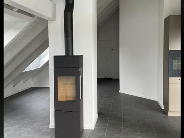 2.5 Zimmer, 80 m², 2. Stock