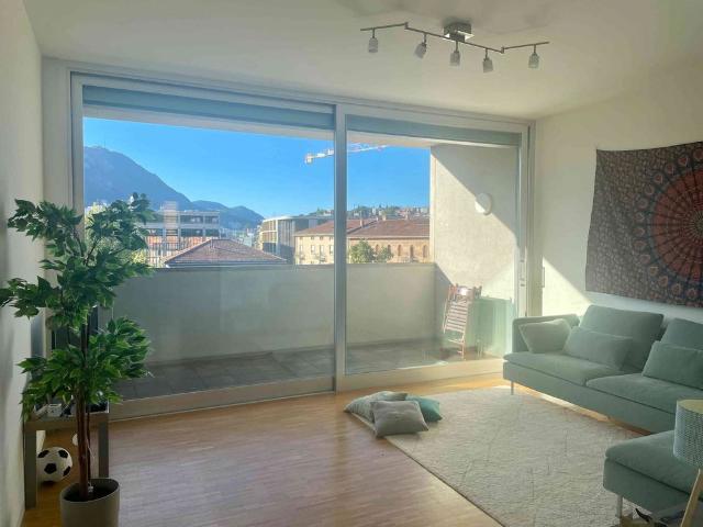2.5 Zimmer, 80 m², 4. Stock