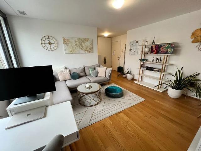 2.5 Zimmer, 80 m², 5. Stock