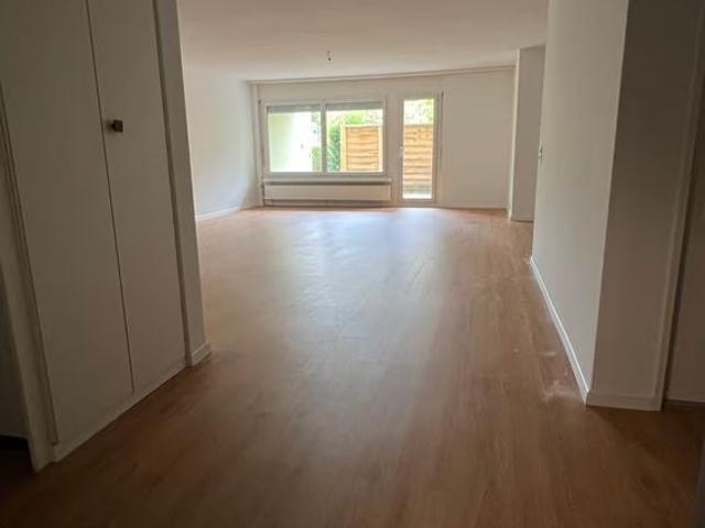 2.5 Zimmer, 80 m², Untergeschoss