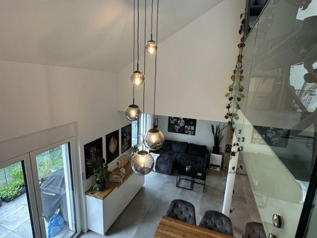 2.5 Zimmer, 81 m², 1. Stock