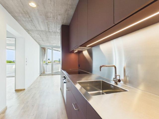 2.5 Zimmer, 82 m², 1. Stock