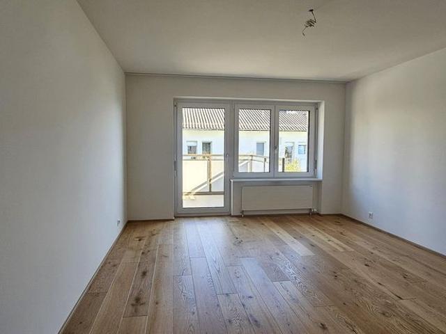 2.5 Zimmer, 82 m², 1. Stock
