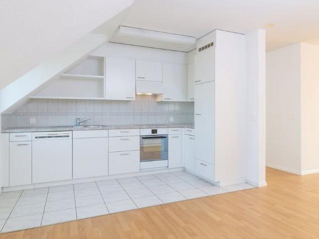 2.5 Zimmer, 82 m², 4. Stock