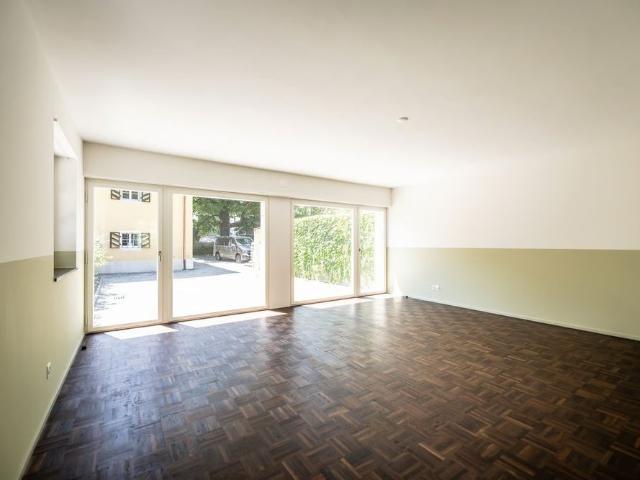 2.5 Zimmer, 82 m², EG