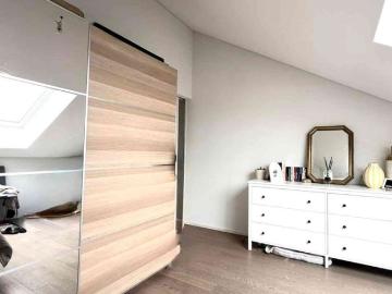 2.5 Zimmer, 83 m², 1. Stock