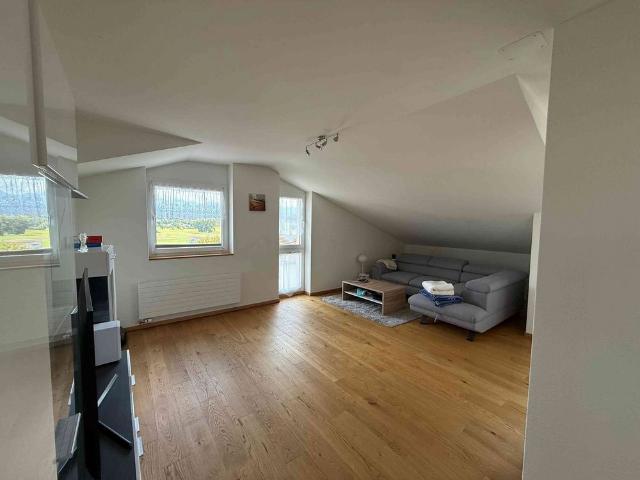 2.5 Zimmer, 83 m², 4. Stock