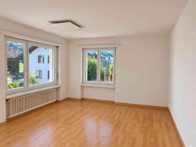 2.5 Zimmer, 94 m², 1. Stock