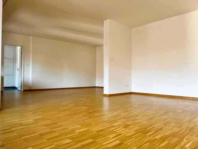 2.5 Zimmer, 94 m², 4. Stock