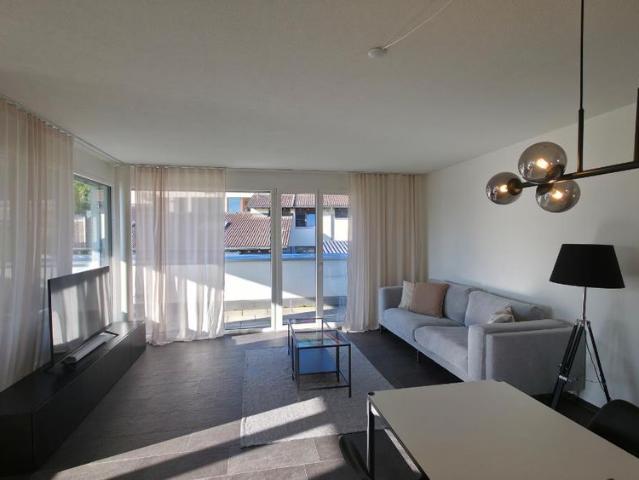 2.5 Zimmer, 95 m², 2. Stock