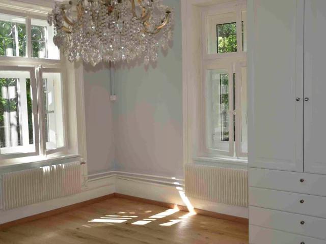 2.5 Zimmer, 95 m², EG