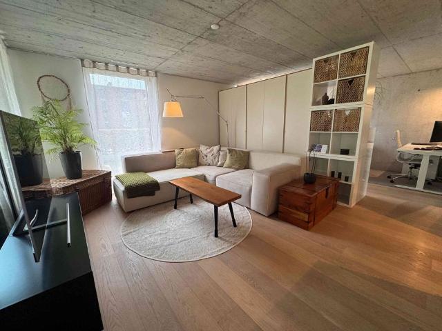2.5 Zimmer, 99 m², EG