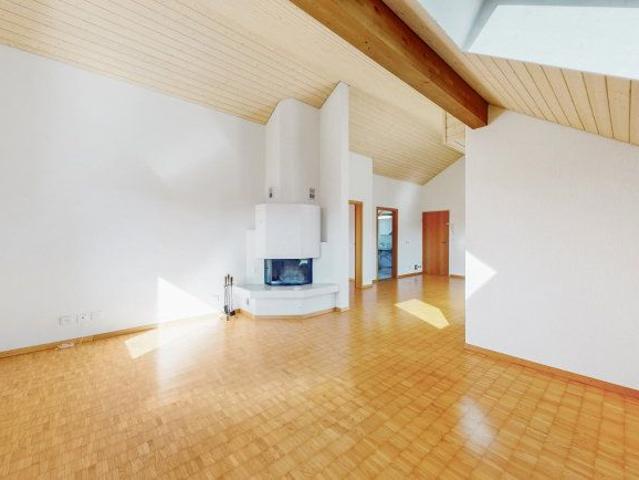 2.5 Zimmer, 90 m², 3. Stock