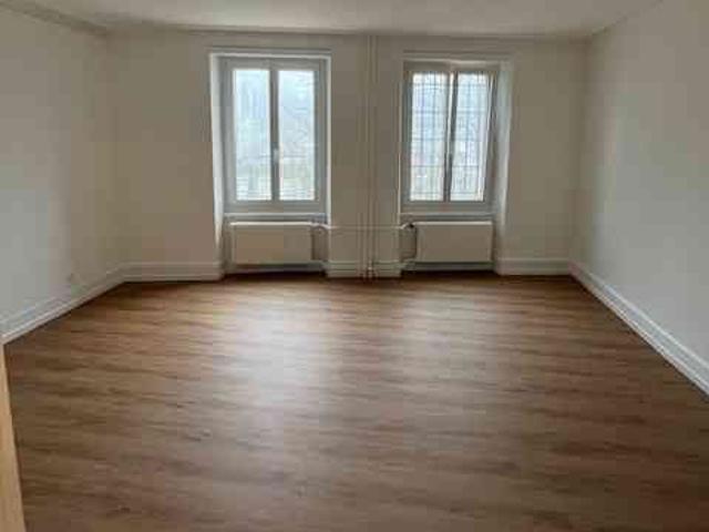 2.5 Zimmer, 90 m², 1. Stock