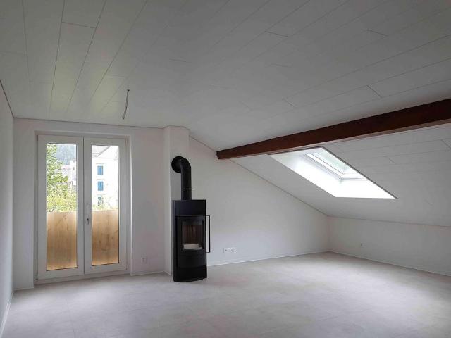 2.5 Zimmer, 90 m², 1. Stock