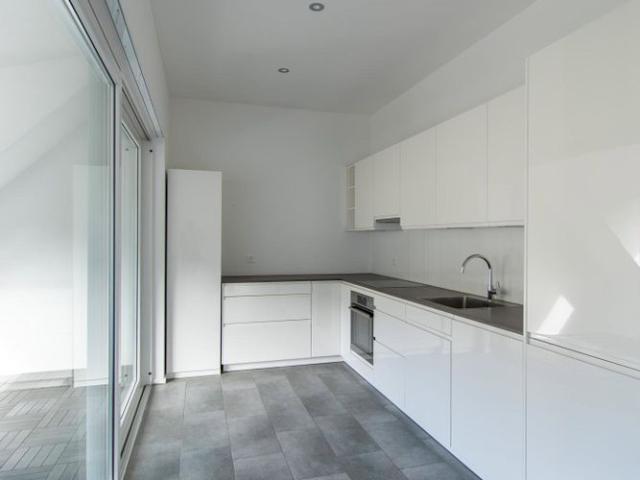 2.5 Zimmer, 90 m², 2. Stock