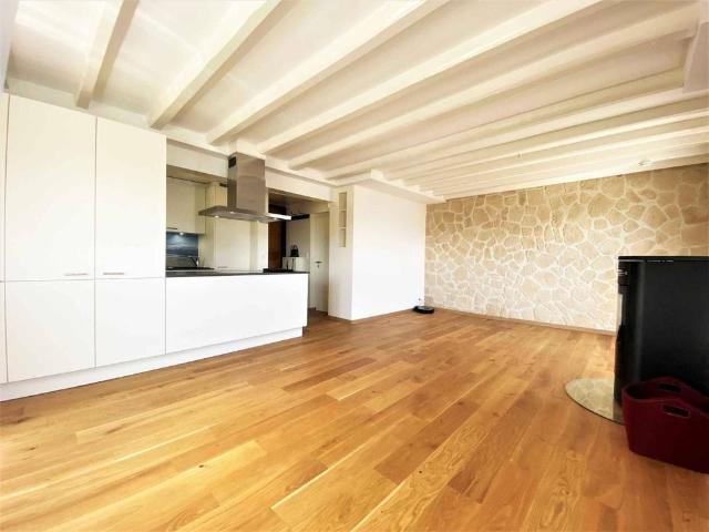 2.5 Zimmer, 90 m²