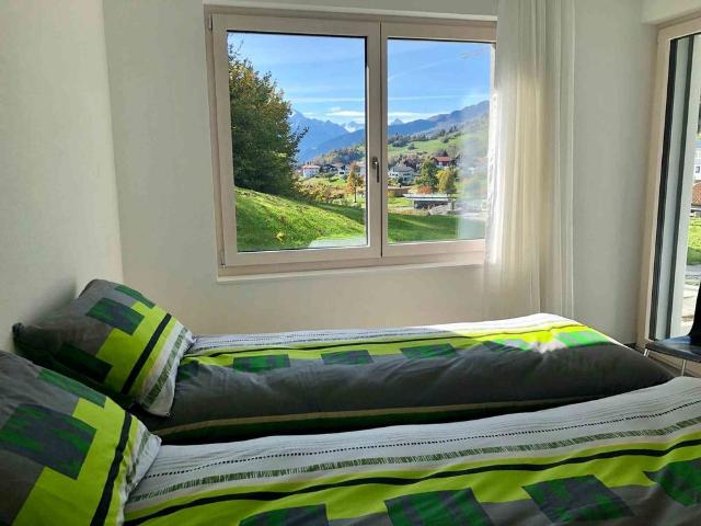 2.5 Zimmer, 90 m², EG