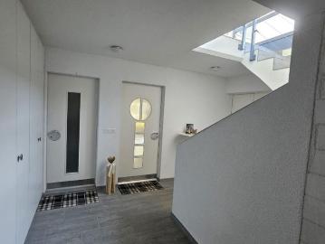2.5 Zimmer, 90 m², Untergeschoss