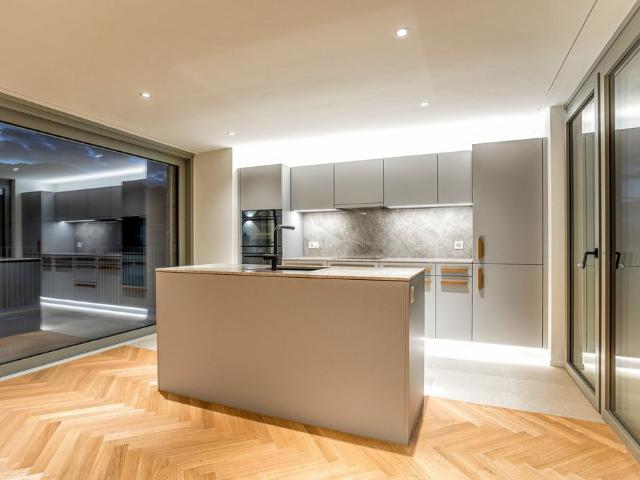 2.5 Zimmer, 92 m², 3. Stock