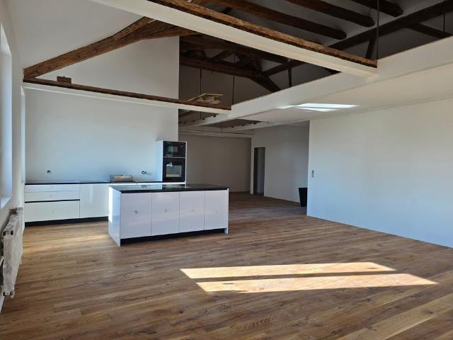 2.5 Zimmer, 92 m², 2. Stock